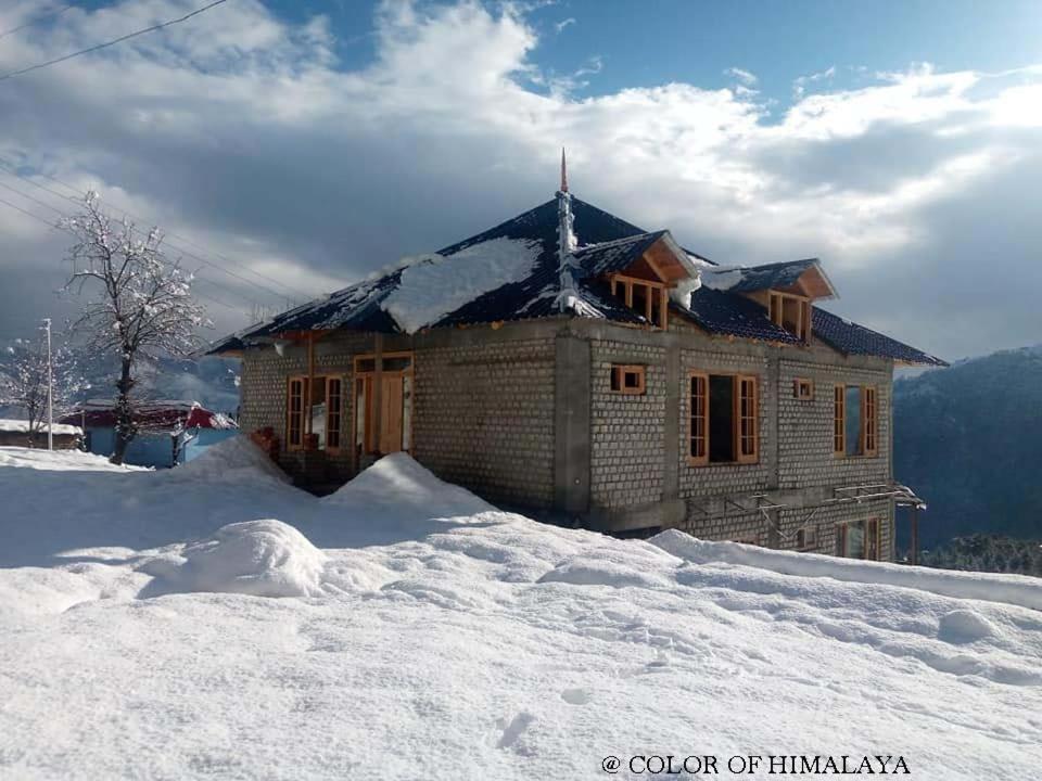 Loghouse At Khajjiar Lake Exterior foto