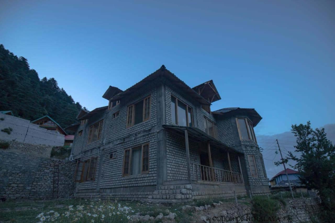Loghouse At Khajjiar Lake Exterior foto