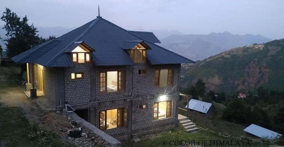 Loghouse At Khajjiar Lake Exterior foto
